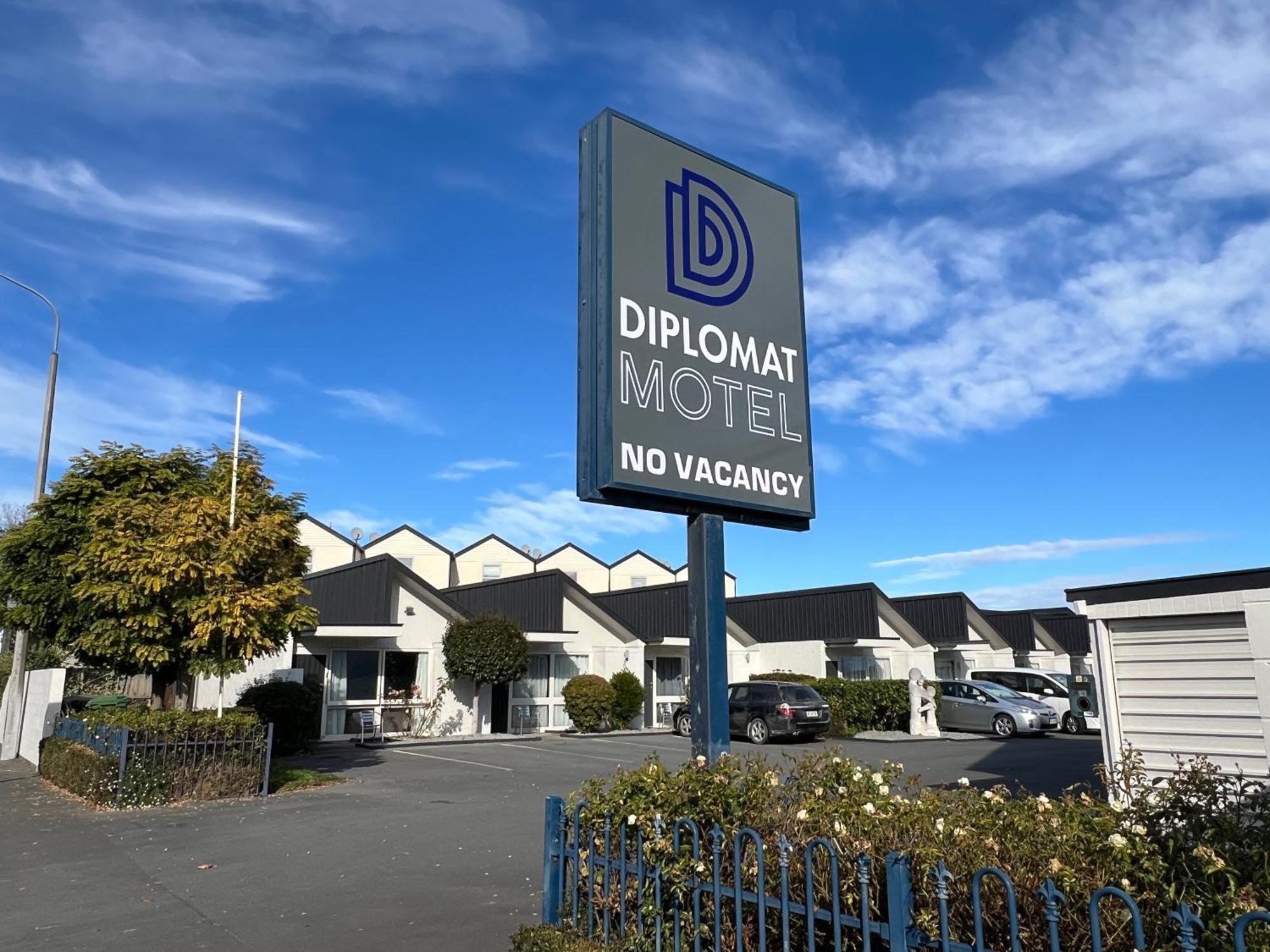 Diplomat Motel Κράισττσερτς Εξωτερικό φωτογραφία