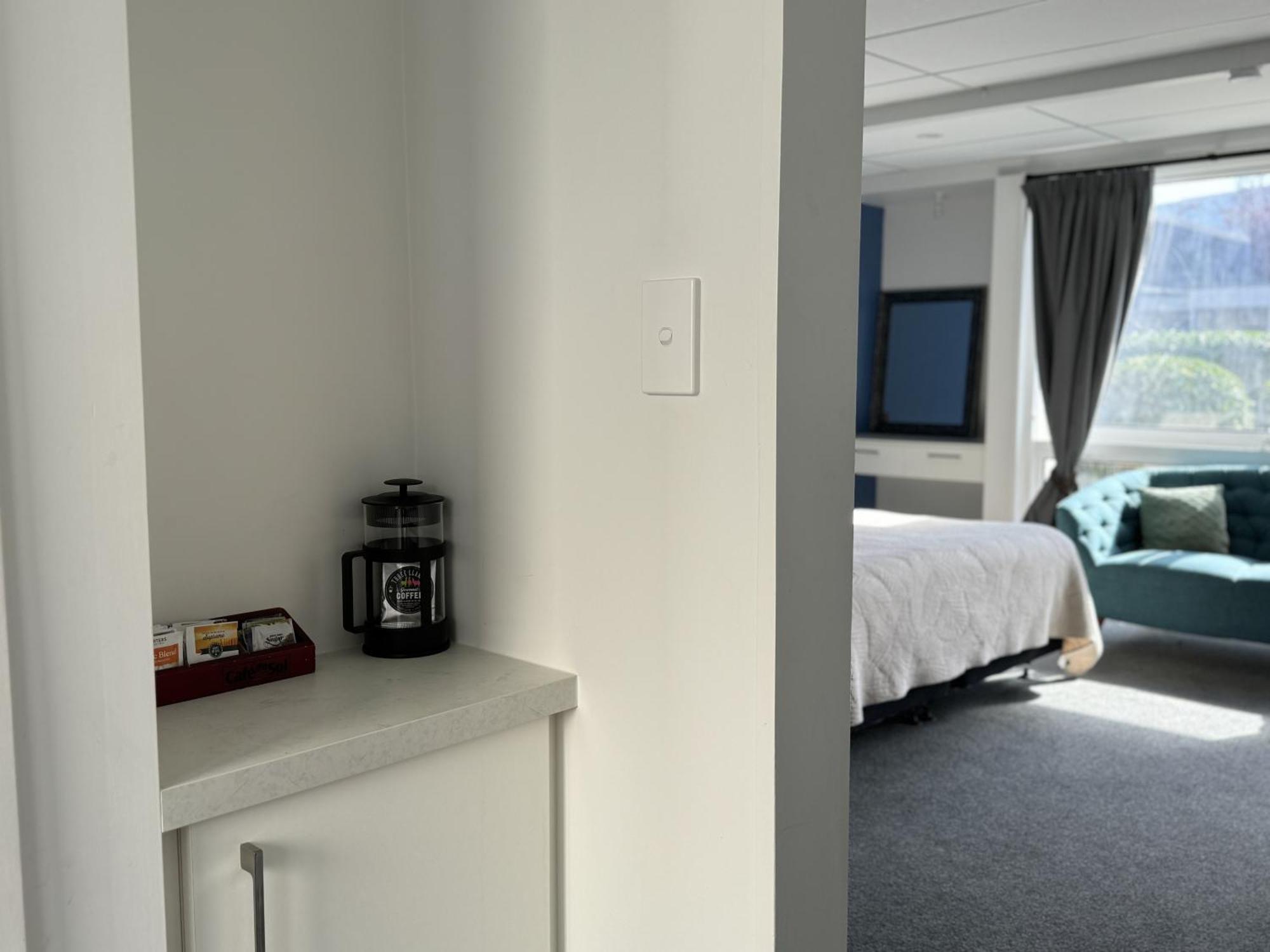 Diplomat Motel Κράισττσερτς Εξωτερικό φωτογραφία